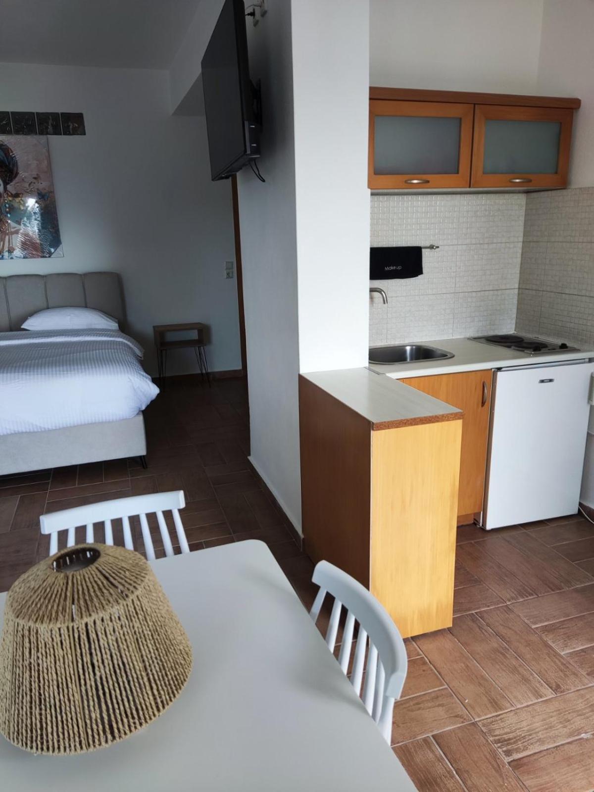 Helen'S 11 Boutique Aparthotel Achladies  Kamer foto